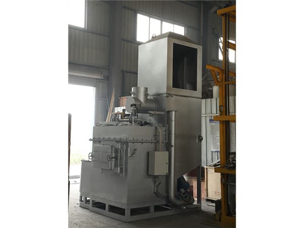 机边熔化保温炉