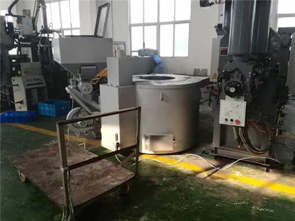 生物质坩埚熔化炉